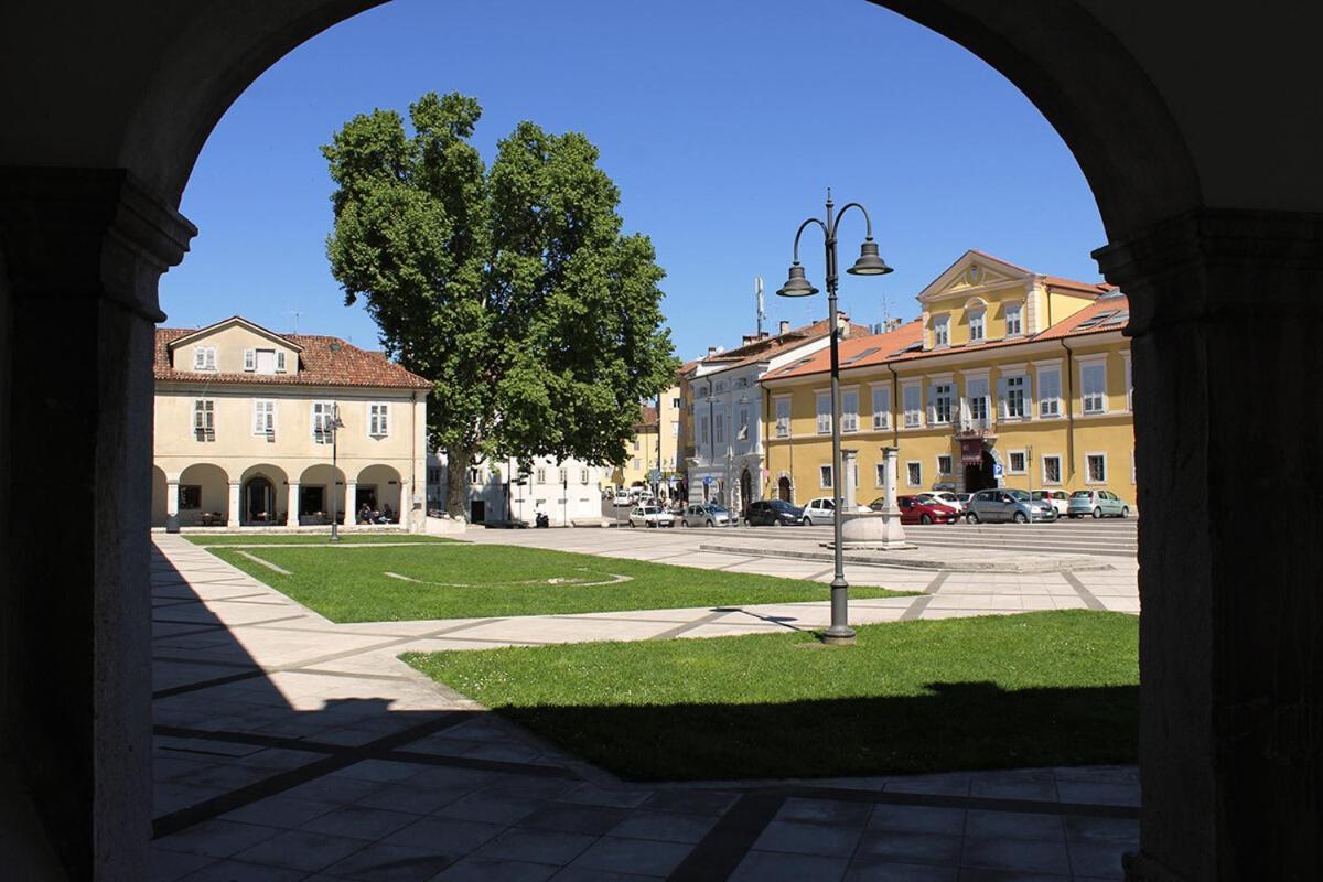Gorizia Holiday Inn Rastello Suite Екстериор снимка